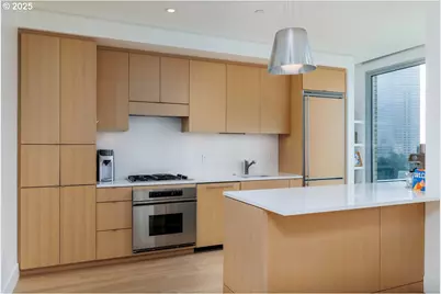 937 NW Glisan St #1235, Portland, OR 97209 - Photo 9