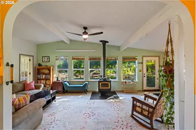 1395 Rockford Rd, Hood River, OR 97031 - Photo 7