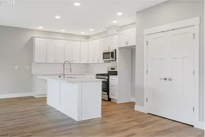 1503 N Second St, Silverton, OR 97381 - Photo 5