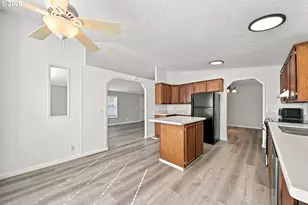 1805 NE 94th St, Vancouver, WA 98665 - Photo 9