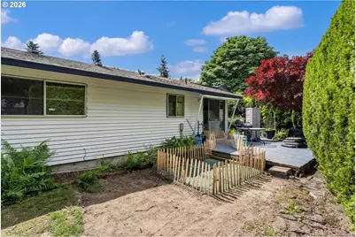 18321 NE Wasco St, Portland, OR 97230 - Photo 11