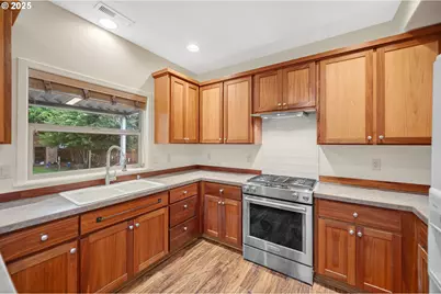 328 NW Sherman St, Sheridan, OR 97378 - Photo 13