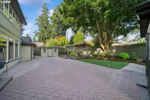 16686 Maple Cir, Lake Oswego, OR 97034 - Photo 43