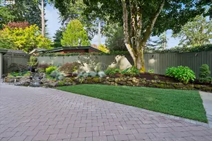 16686 Maple Cir, Lake Oswego, OR 97034 - Photo 45