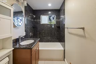 3215 SE 116th Ave, Portland, OR 97266 - Photo 19