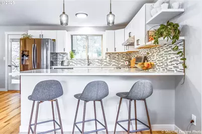 202 Foxtail Dr, Eugene, OR 97405 - Photo 5