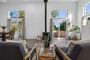 33254 Columbia Beach Ln, Warrenton, OR 97146 - Photo 5