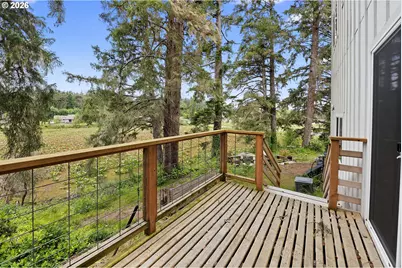 33254 Columbia Beach Ln, Warrenton, OR 97146 - Photo 31