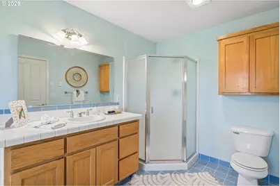 22016 Airport Rd NE, Aurora, OR 97002 - Photo 17