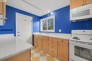 3855 Ferry St, Eugene, OR 97405 - Photo 33