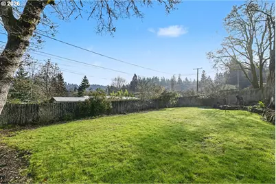 3855 Ferry St, Eugene, OR 97405 - Photo 43