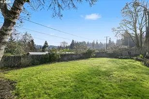 3855 Ferry St, Eugene, OR 97405 - Photo 43