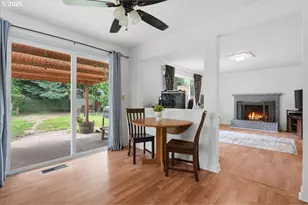 892 NE 28th St, Gresham, OR 97030 - Photo 11