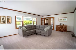 31 Churchill Downs, Lake Oswego, OR 97035 - Photo 5