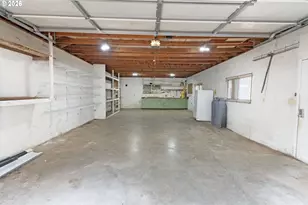 2237 SE 139th Ave, Portland, OR 97233 - Photo 23