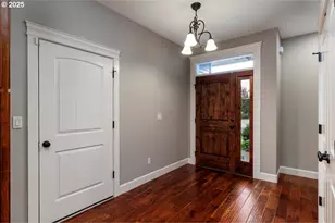 1586 Meridian Dr, Woodburn, OR 97071 - Photo 5