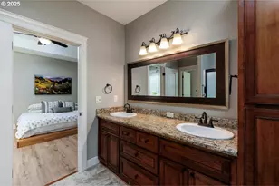 1586 Meridian Dr, Woodburn, OR 97071 - Photo 17