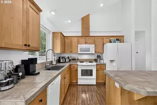 813 Joel Palmer Way, Dayton, OR 97114 - Photo 9