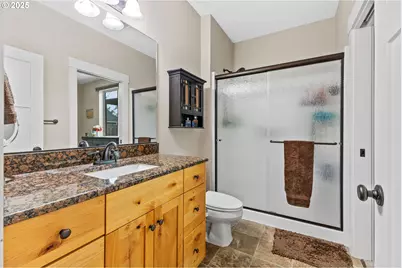 1202 Albatross Ct, Sweet Home, OR 97386 - Photo 15