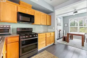 10223 NW Wilshire Ln, Portland, OR 97229 - Photo 13