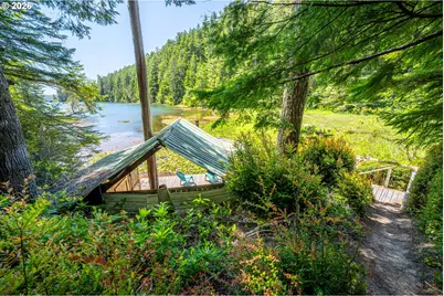 5490 Little Woahink Dr, Florence, OR 97439 - Photo 19