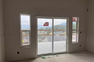 6884 Forrest Ridge Dr, Springfield, OR 97478 - Photo 19