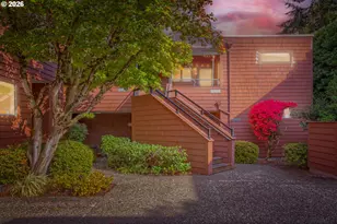5958 S Riveridge Ln, Portland, OR 97239 - Photo 1