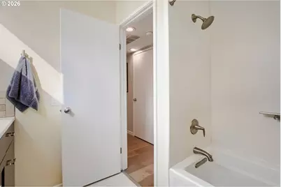 5958 S Riveridge Ln, Portland, OR 97239 - Photo 21