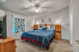 21494 E Hideaway Ln, Rhododendron, OR 97049 - Photo 19