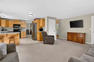 37520 Green Mountain St, Sandy, OR 97055 - Photo 17