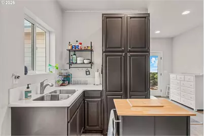 310 N School St, Newberg, OR 97132 - Photo 35