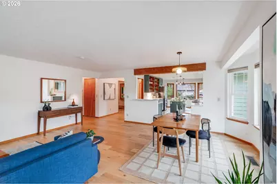 160 S Center St, Silverton, OR 97381 - Photo 5