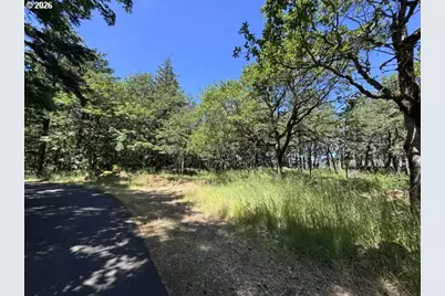 4390 West Ridge Dr, Hood River, OR 97031 - Photo 5