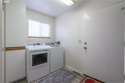 2085 NE Tide Ave, Lincoln City, OR 97367 - Photo 15