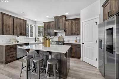 379 NW Denton Ave, Dallas, OR 97338 - Photo 17
