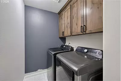 379 NW Denton Ave, Dallas, OR 97338 - Photo 33