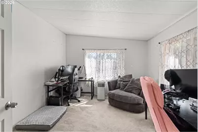 491 Creswood Dr, Creswell, OR 97426 - Photo 11