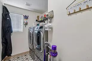 280 E 6th St, Lafayette, OR 97127 - Photo 15