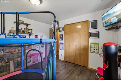 280 E 6th St, Lafayette, OR 97127 - Photo 25