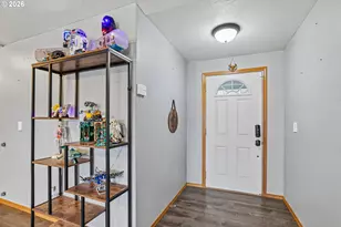 280 E 6th St, Lafayette, OR 97127 - Photo 5