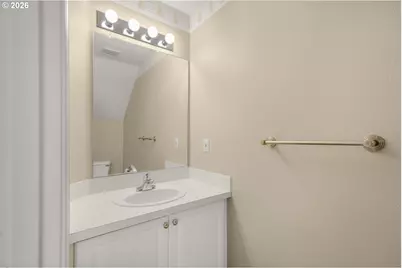 1668 SE Ripplewood Ave, Hillsboro, OR 97123 - Photo 9