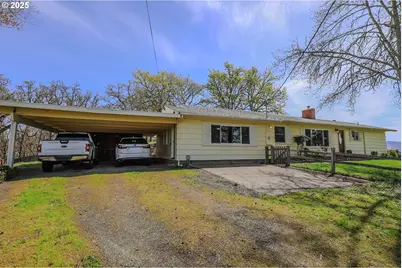 383 Little Valley Rd, Roseburg, OR 97471 - Photo 37