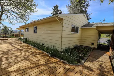 383 Little Valley Rd, Roseburg, OR 97471 - Photo 33