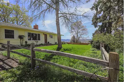 383 Little Valley Rd, Roseburg, OR 97471 - Photo 39