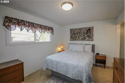 383 Little Valley Rd, Roseburg, OR 97471 - Photo 25