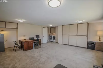 383 Little Valley Rd, Roseburg, OR 97471 - Photo 29