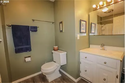 383 Little Valley Rd, Roseburg, OR 97471 - Photo 23