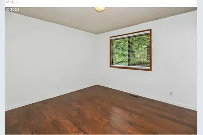 2420 Willona Dr, Eugene, OR 97408 - Photo 17