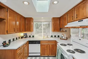 2420 Willona Dr, Eugene, OR 97408 - Photo 33