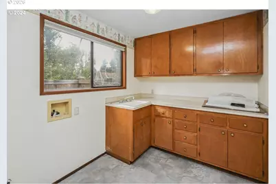 2420 Willona Dr, Eugene, OR 97408 - Photo 27